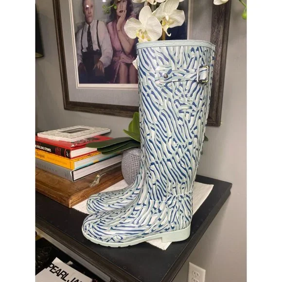 Hunter Refined Tall Coral Print Waterproof Boot - Picture 8 of 9